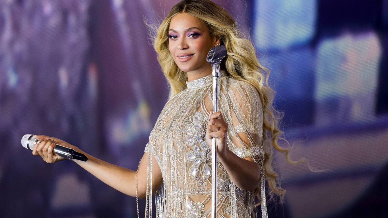 Beyoncé Pledges $1 Million to Aid Colombia Earthquake Recovery